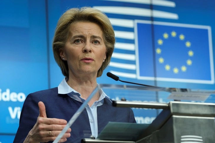 Фон дер Лајен ја охрабрува Украина на дополнителни реформи за членство во ЕУ и НАТО
